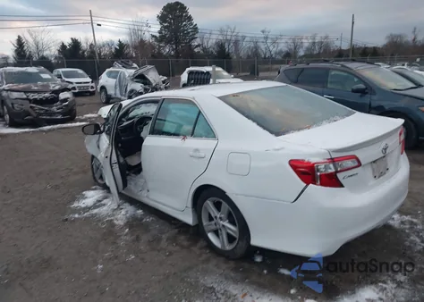 2012 Toyota Camry Se z USA, uszkodzony, nr VIN 4T1BF1FK9CU128798